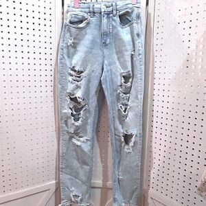 American Eagle Size 0 Light Wash Ripped Distressed‎ Denim Jean Curve Mom